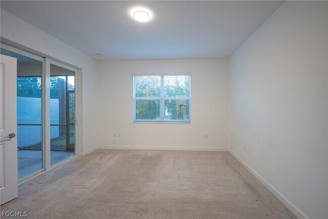 Foto del edificio - 9083 Leatherwood Loop