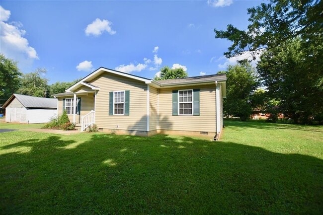 Building Photo - Beautiful 3 Bed, 2 Bath Home, Convenient Location, Close to Fort Knox