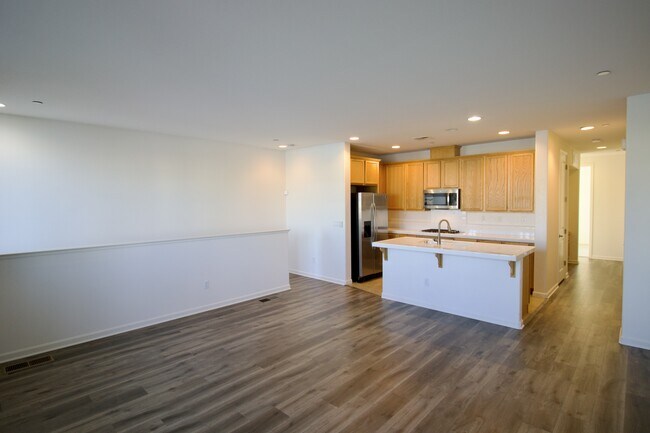 Foto del edificio - 643 Turnbuckle Dr