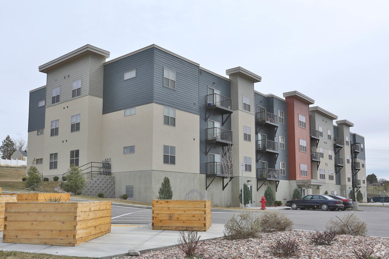 Station Square Apartments Roy, UT