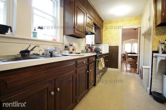Foto del edificio - 262 Corey Rd