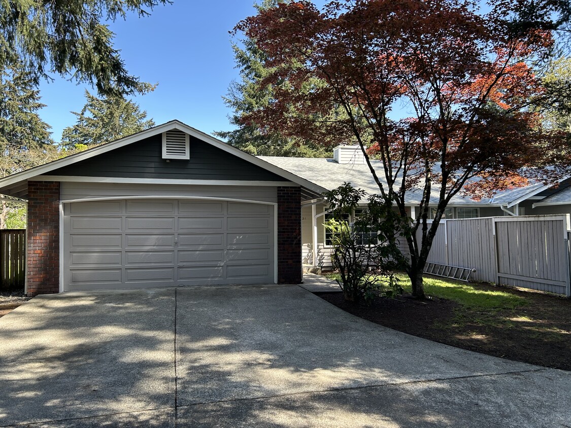 Foto principal - 1621 105th St S