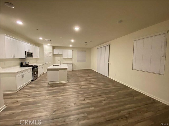 Building Photo - 24964 Dassault Ct