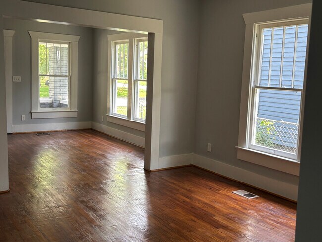 Foto del edificio - 8504 Division Ave