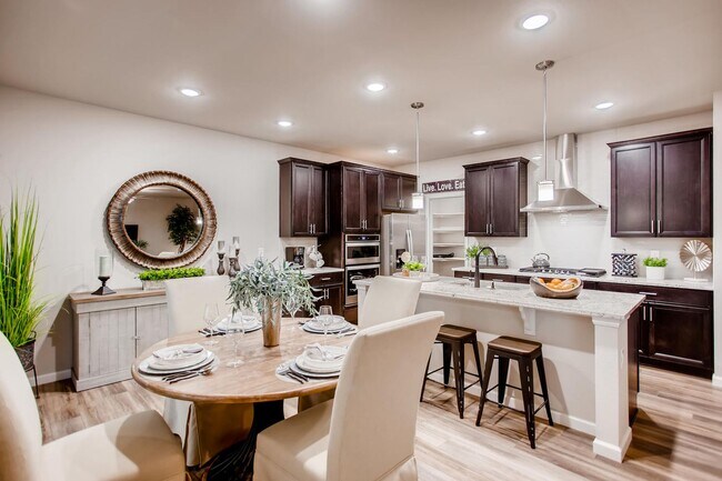 Foto del edificio - Beautiful 3 Bed, 2.5 Bath New-Build in Ber...