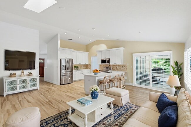 Foto del edificio - 2700 Yarmouth Dr