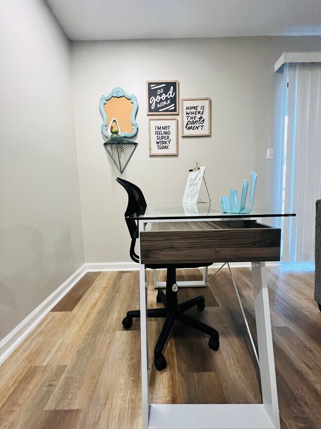 Foto del edificio - 6612 Willow Pointe NW