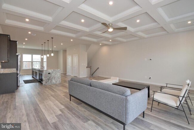 Foto del edificio - 16322 Connors Wy