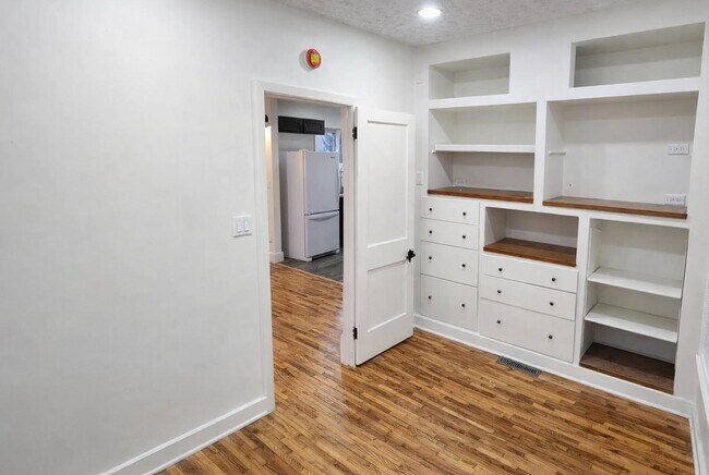 Foto del edificio - 402 4th St S