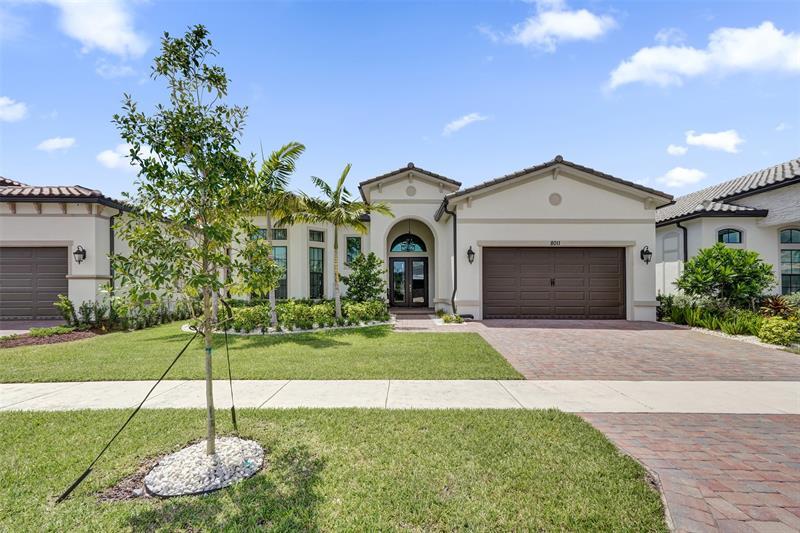 Foto principal - 8011 Rowan Terrace