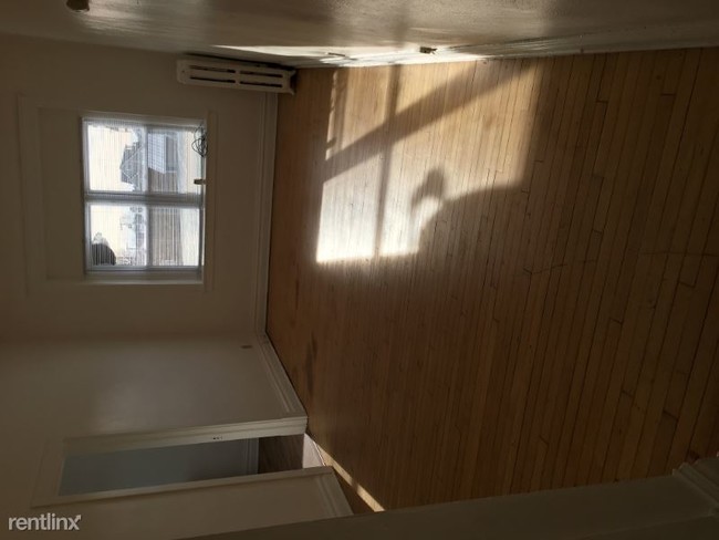 Foto del edificio - 1020 Ogden Ave