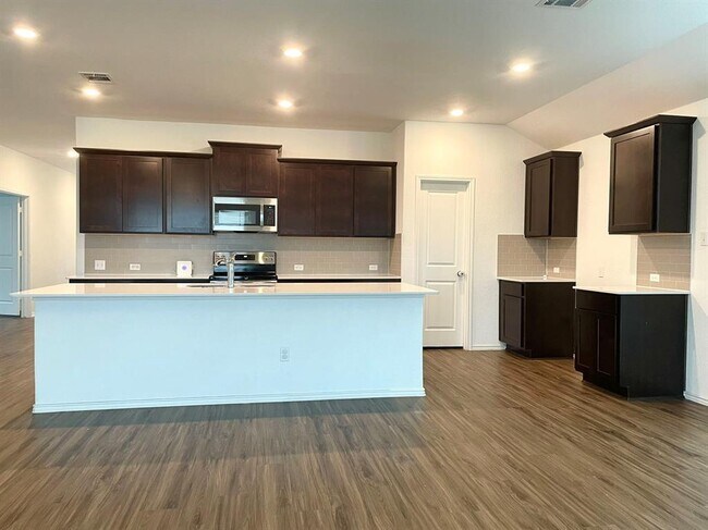 Foto del edificio - 219 Chickasaw Ln