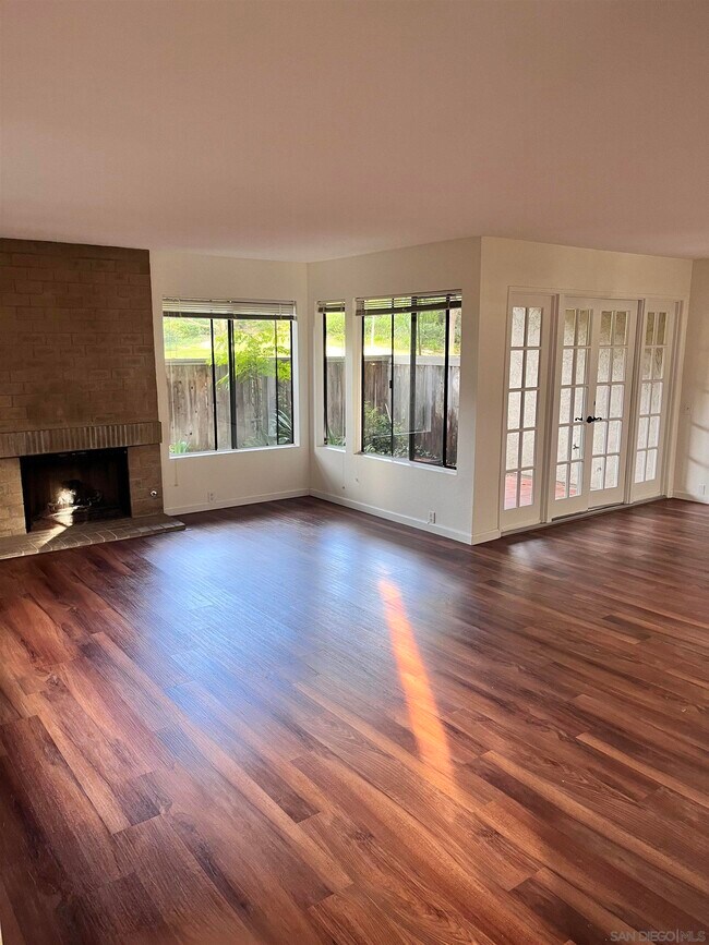 Foto del edificio - 1132 Nimbus Ln