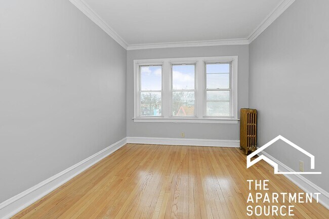 Foto del edificio - 953 W 87th St