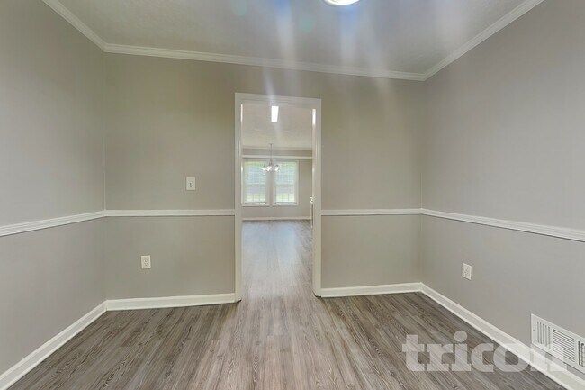 Foto del edificio - 515 Westbridge Dr