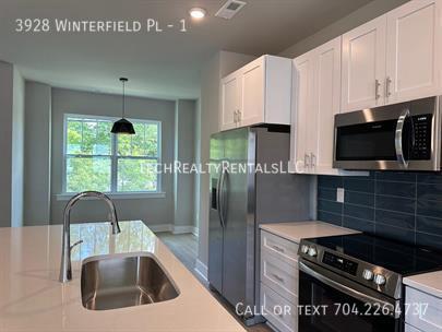 Photo - 3928 Winterfield Pl Townhome