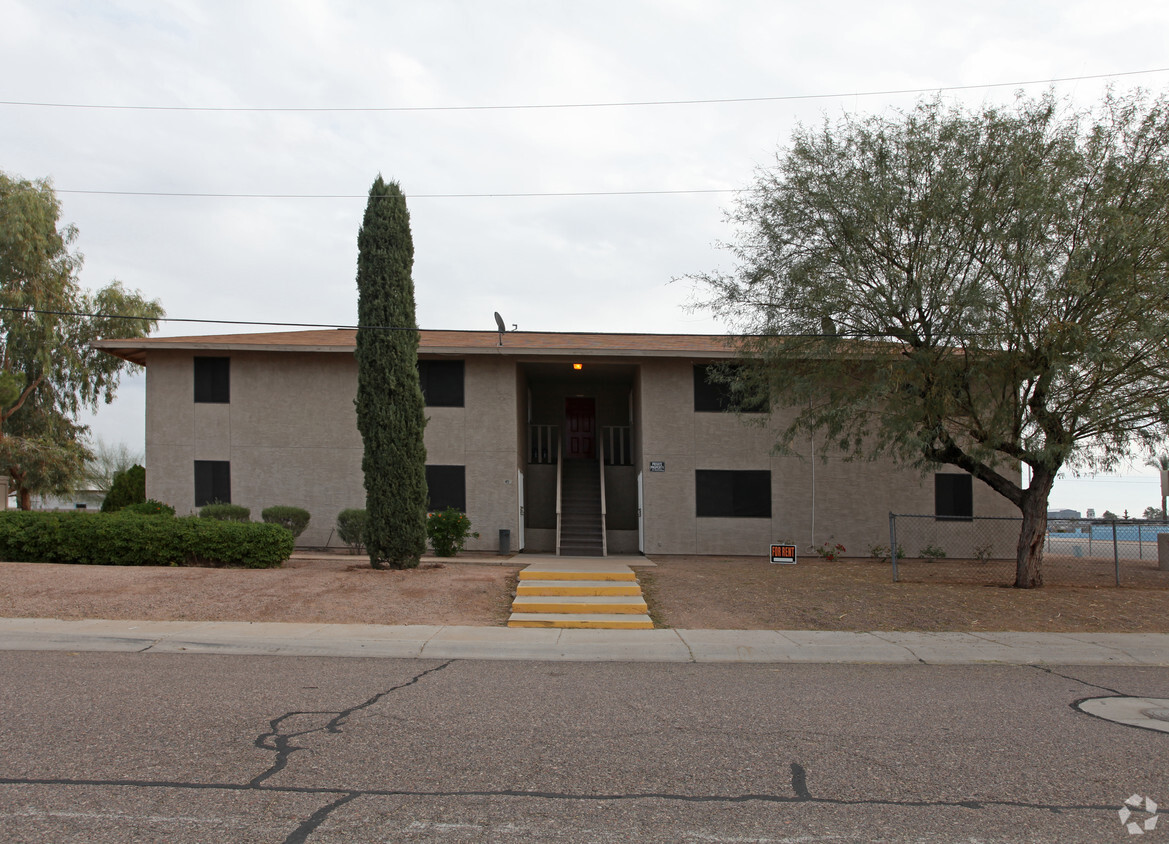 Primary Photo - 45 N Phoenix St