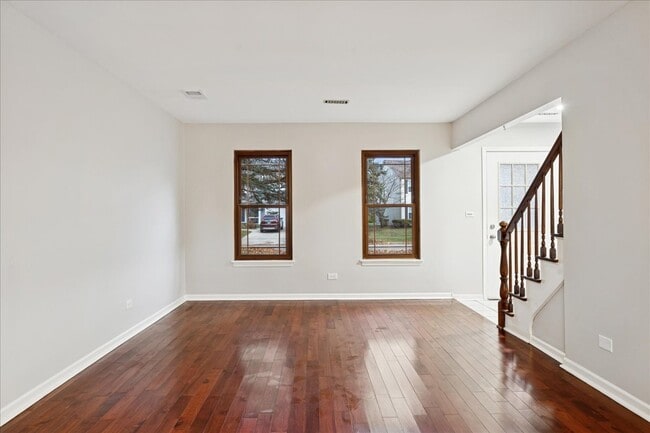 Building Photo - 20 S Parliament Way