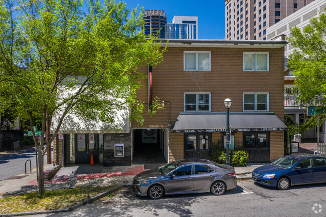 Building Photo - Crescent Apartments