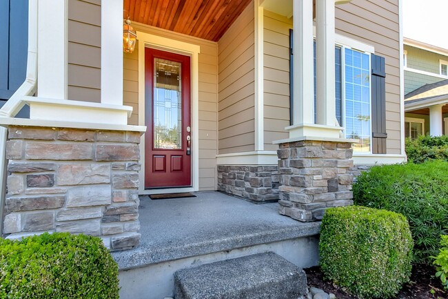 Building Photo - Beautiful Bell Hill Home in DuPont