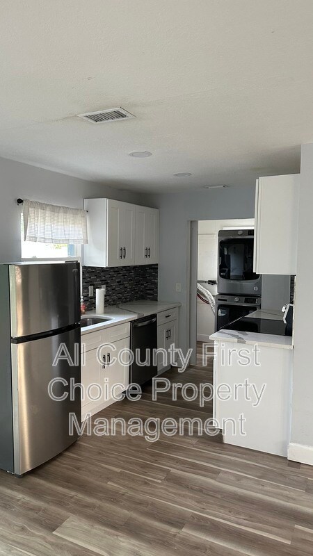 Building Photo - 9516 53rd Way
