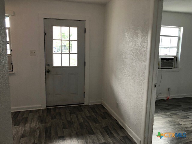 Foto del edificio - 702 San Antonio Ave