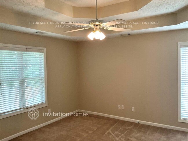 Building Photo - 165 Landing Dr