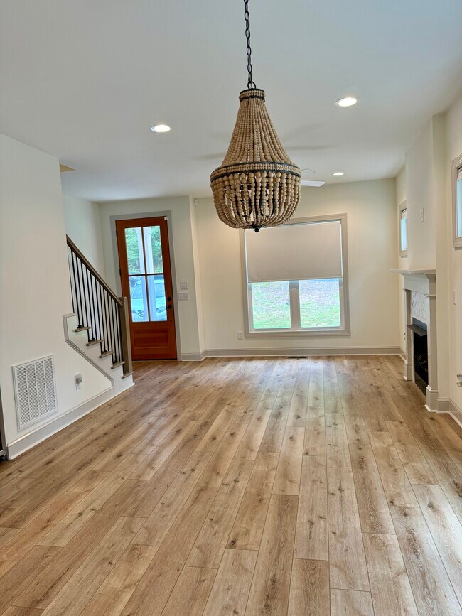 Foto del edificio - 420 N Ridge St