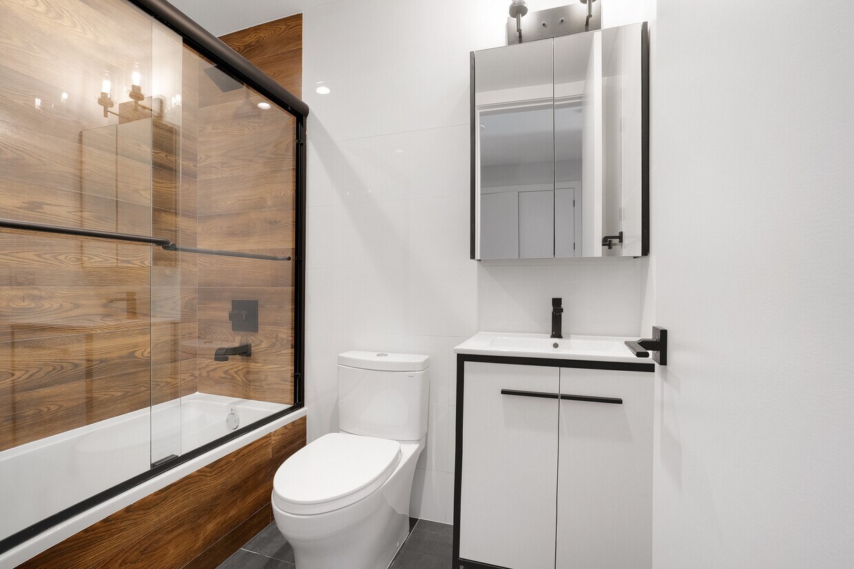 Foto del edificio - 327 Rutland Rd