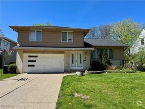 Building Photo - 2536 Lafayette Dr