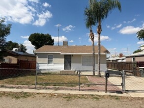 Building Photo - 706 Huskey Dr