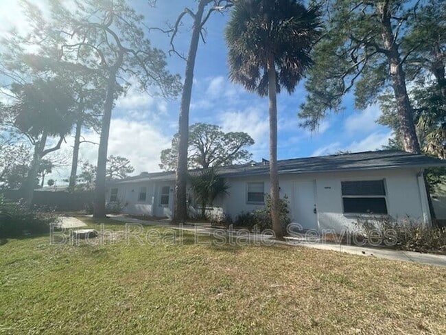 Foto del edificio - 5344 Cotee River Dr