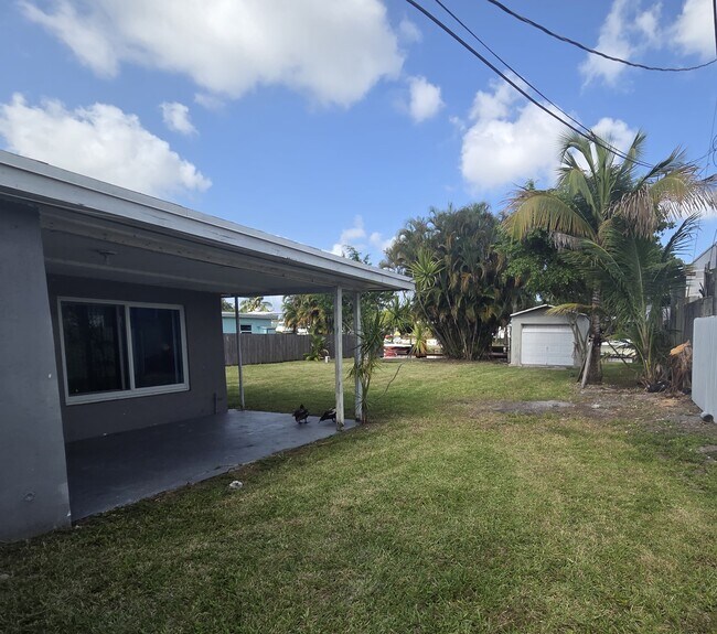 Foto del edificio - 4764 SW 34th Terrace