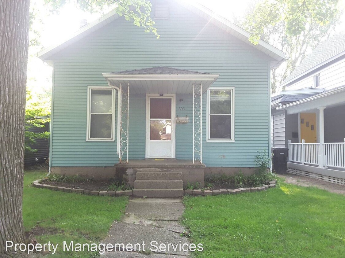 Primary Photo - 3 br, 1 bath House - 808 S. 8th St.*
