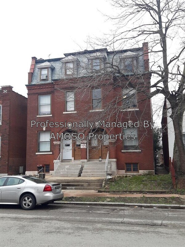 3152 Pennsylvania Ave Unit 1st Floor, St. Louis, MO 63118 Condo for