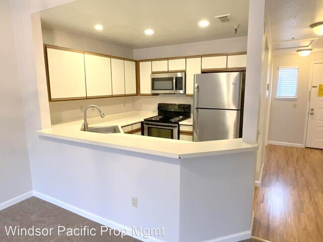 Building Photo - 1 br, 1.5 bath House - 1433 S. Villa Way