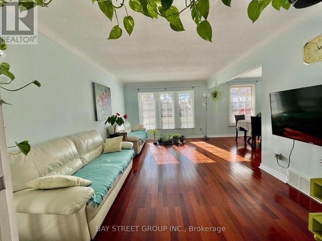 Photo du bâtiment - 8159 Niven St