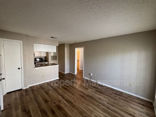 Foto del edificio - 2550 N Alafaya Trail
