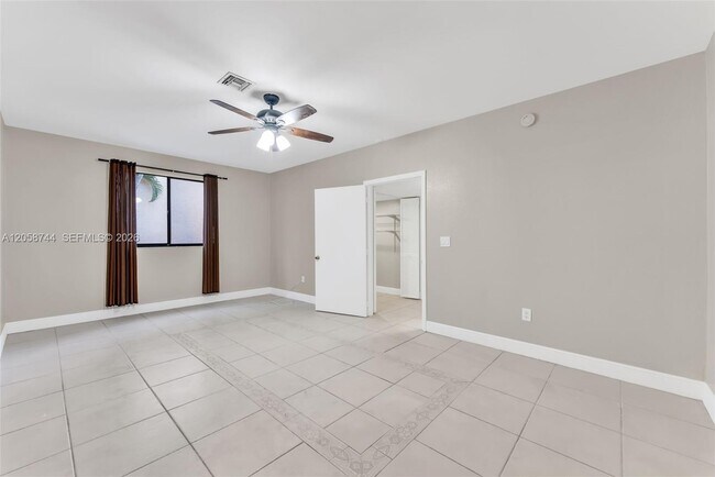 Foto del edificio - 3491 NW 21 St
