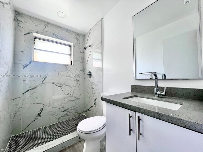 Foto del edificio - 2 br, 2 bath House - 427 N 24th Ave # 2B