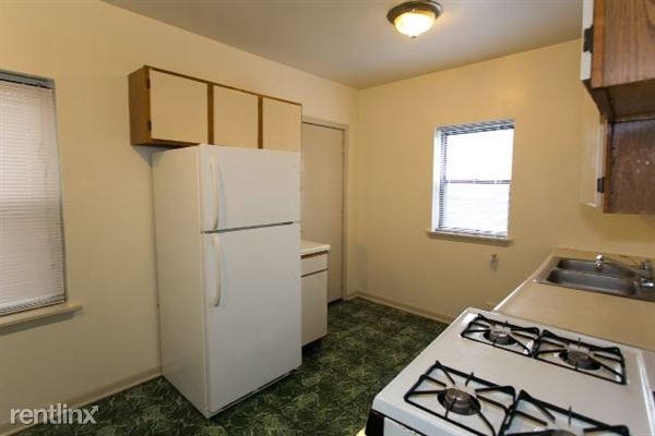 Building Photo - 5742 N Winthrop Ave