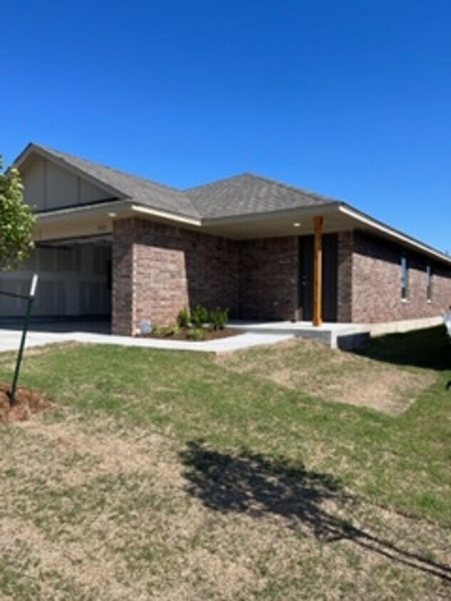 First Month Free! BRAND NEW HOME - First Month Free!  BRAND NEW HOME