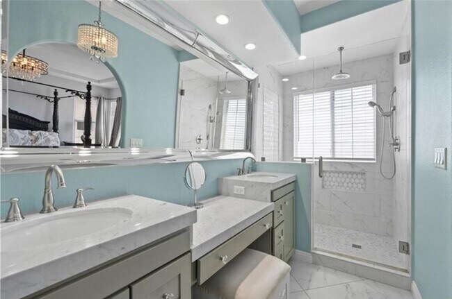 Foto del edificio - 7805 Garfield Ave