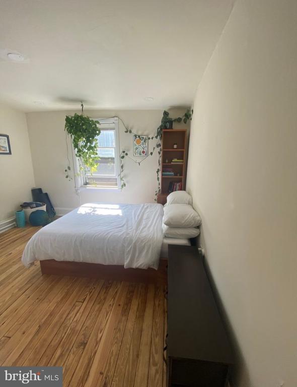 Foto del edificio - 1324 Pine St