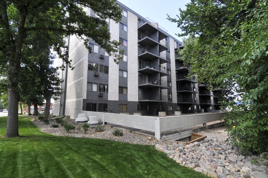 Cambridge One Bedroom Apartments Exterior Collection cambridge towers rentals hopkins, mn | apartments Cambridge One Bedroom Apartments Exterior Collection cambridge towers rentals hopkins, mn | apartments