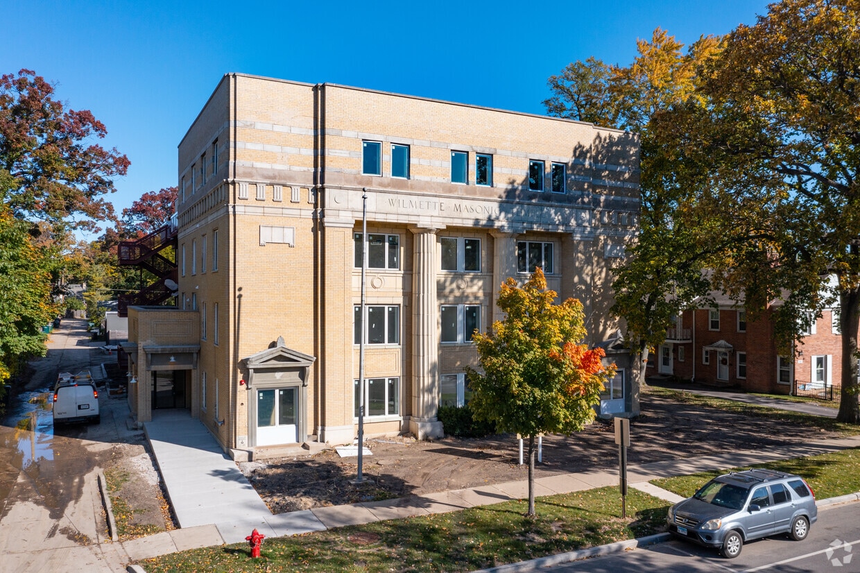 The 1010 on Central Townhomes for Rent Wilmette, IL