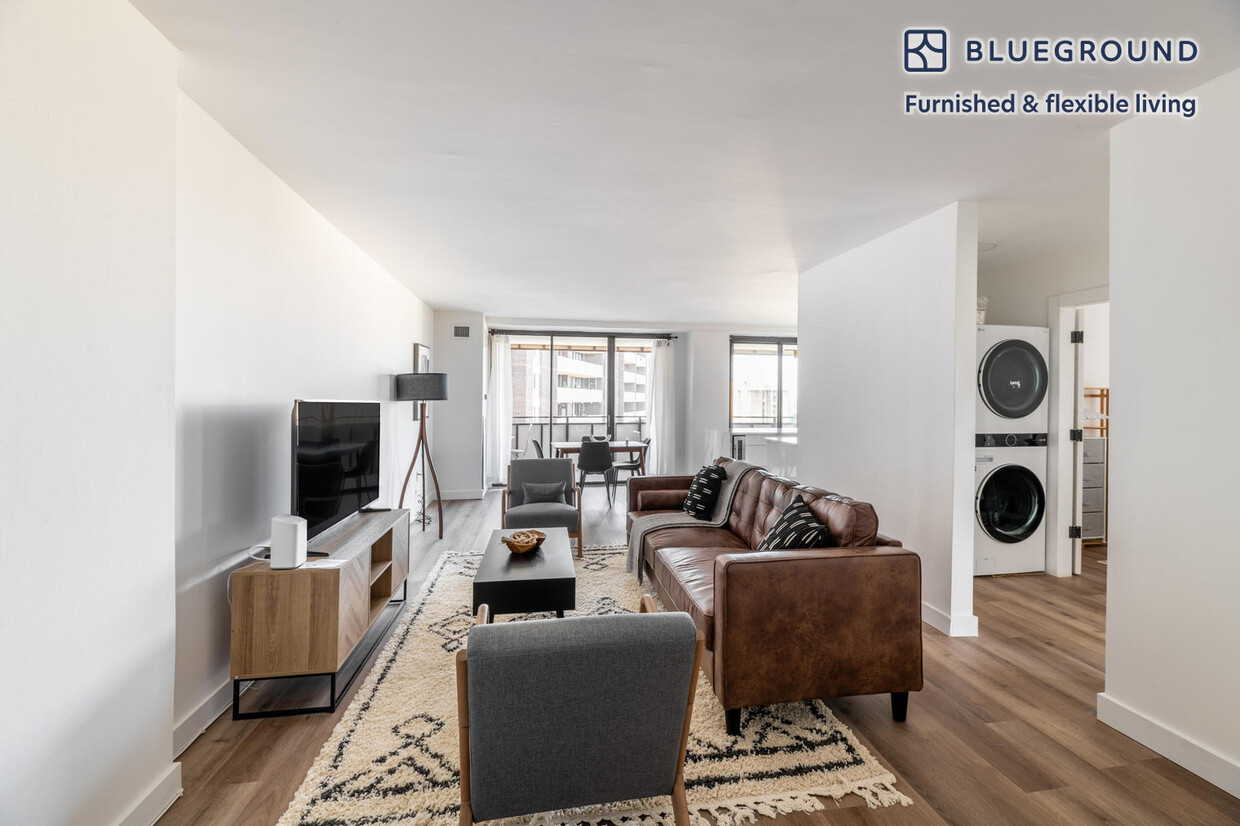 Foto principal - 250 S Reynolds St