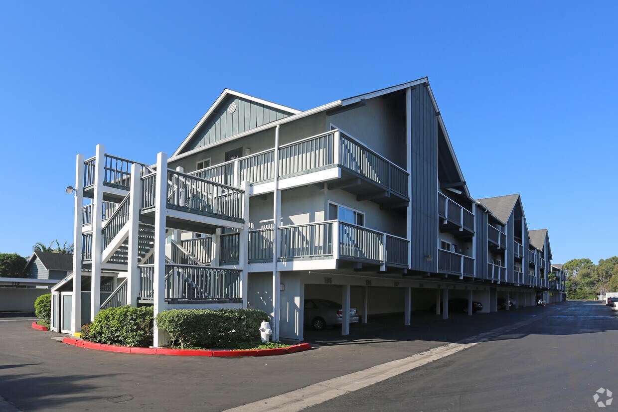 Beach House Apartments In Newport Ca Westside Beach House Apartments