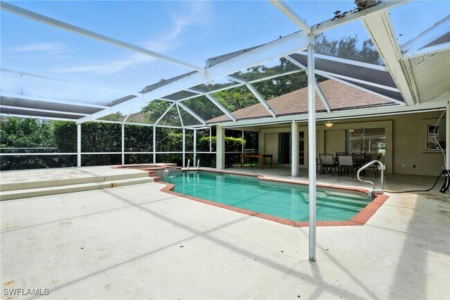 Foto del edificio - 1301 Piper Blvd
