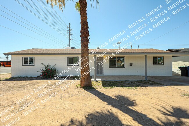 Building Photo - 410 N Ironwood-